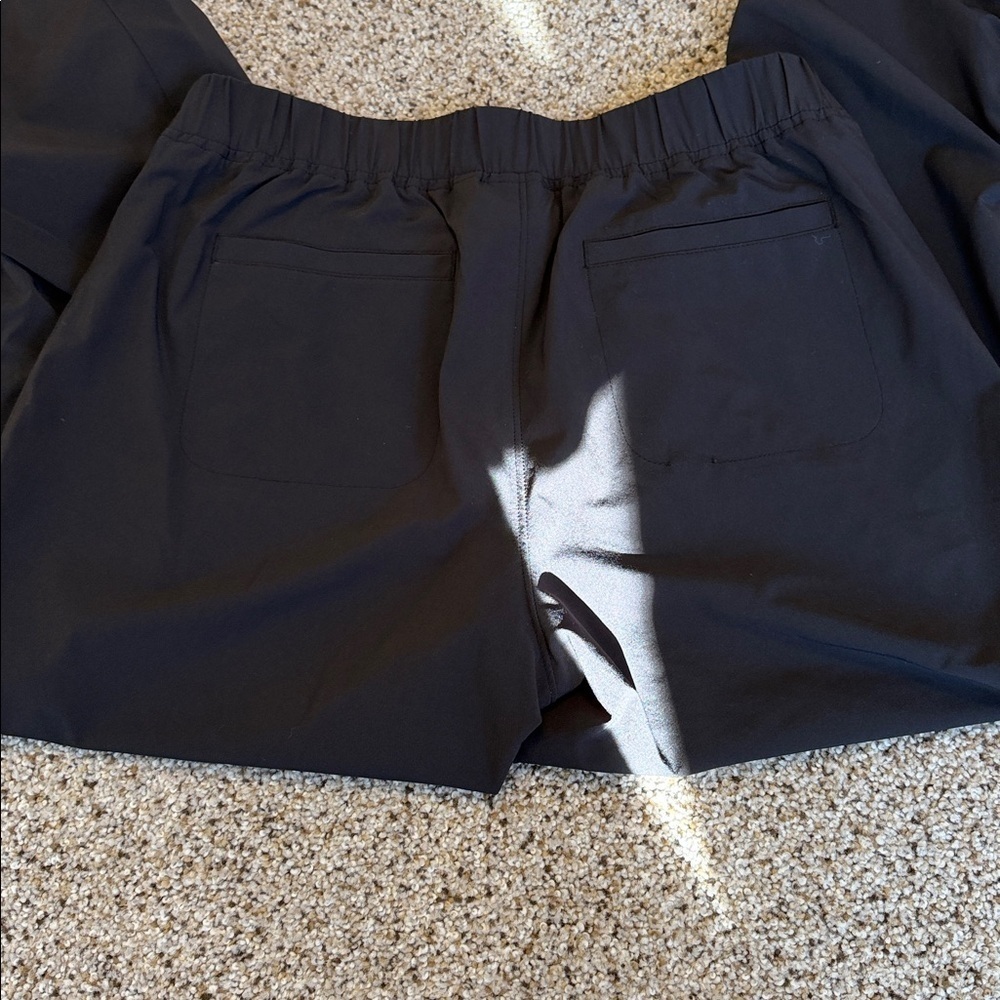 Athleta Black Pants with ankle ruching, size 6, VGUC - Picture 6 of 7